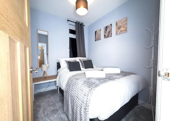 Modern,Luxury 3-Bedrooms For Groups & Contractors 度假居 布里斯托