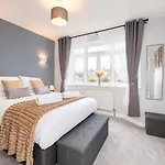 بيت للعطل Modern,luxury 3-bedrooms For Groups & Contractors *