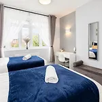 بيت للعطل Modern,luxury 3-bedrooms For Groups & Contractors بريستول