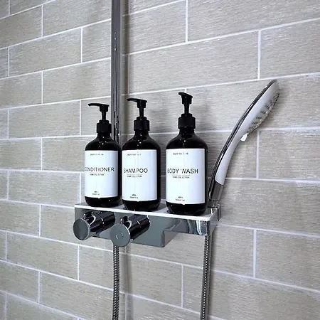 בית נופש Modern,Luxury 3-Bedrooms For Groups & Contractors